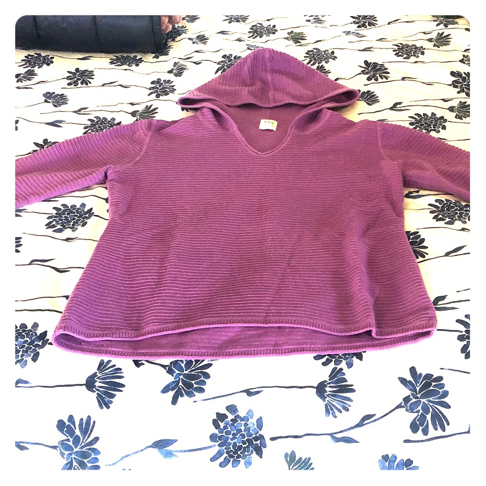 Title 9 lavender pull over (spring weight)